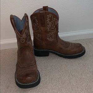 Ariat fatbaby saddle boots